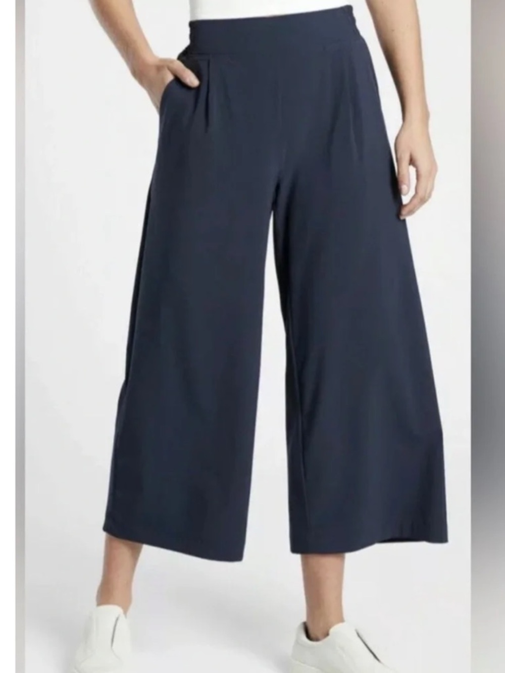 Athleta Wide Leg Crop Pants Travel Lightweight Breathable Brooklyn Navy 10P